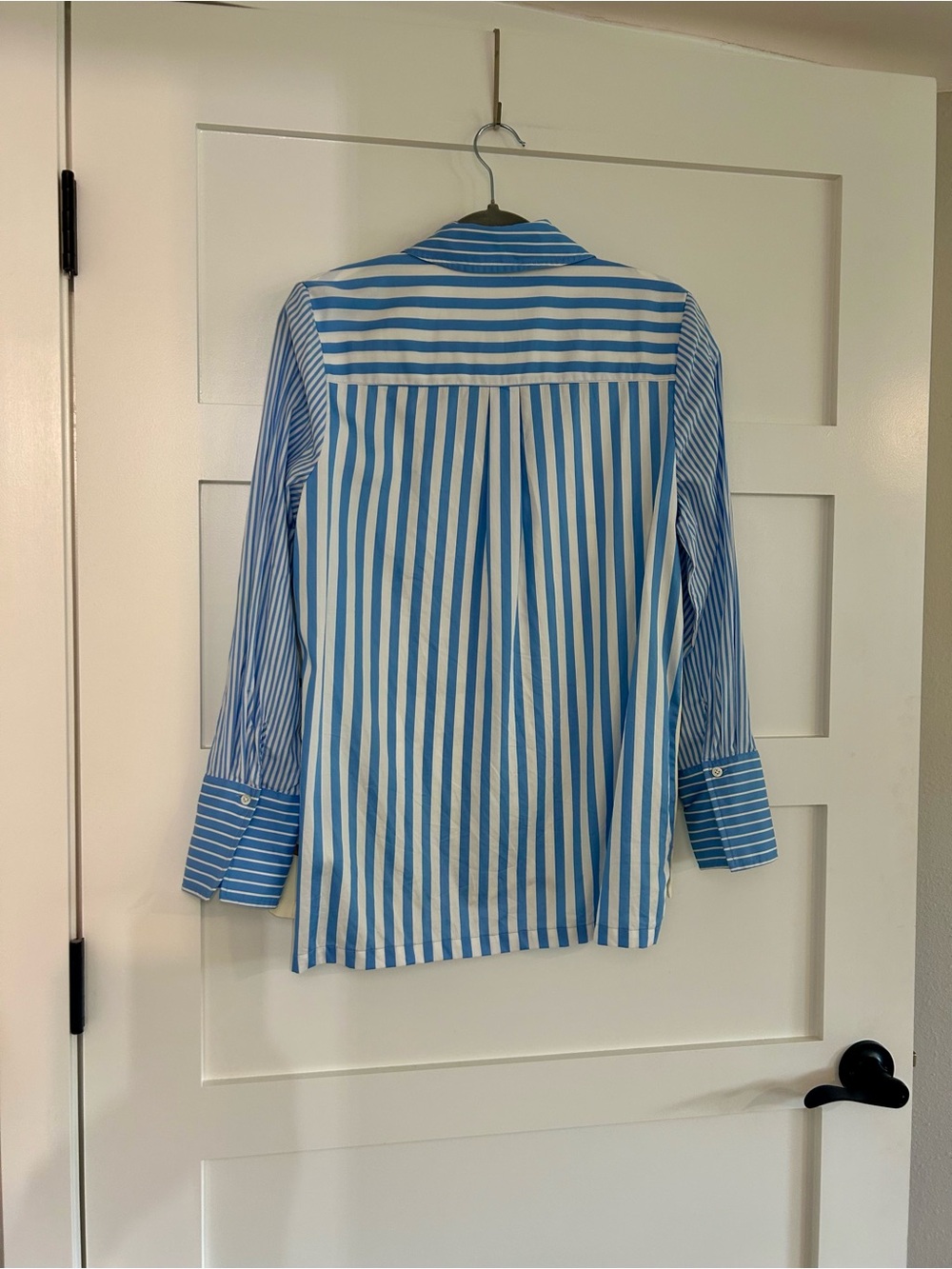JMcLaughlin equestrian and stripe print blouse. Size M. - Picture 4 of 4